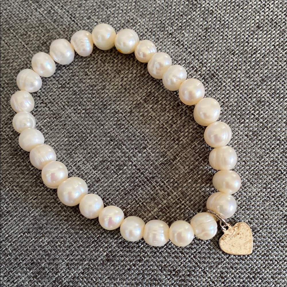 Elegant Natural Pearl Bracelet with 925 Heart Charm